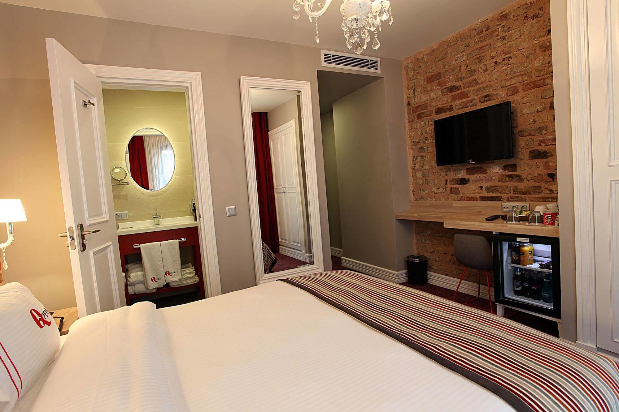 Q Pera Hotel (Adults Only) Istanbul Exterior photo